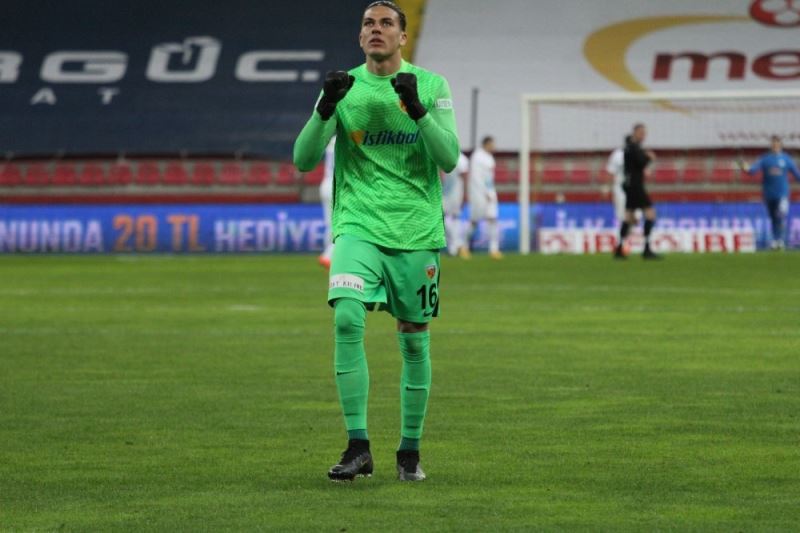 Kayserispor kalecisi Doğan Alemdar: 