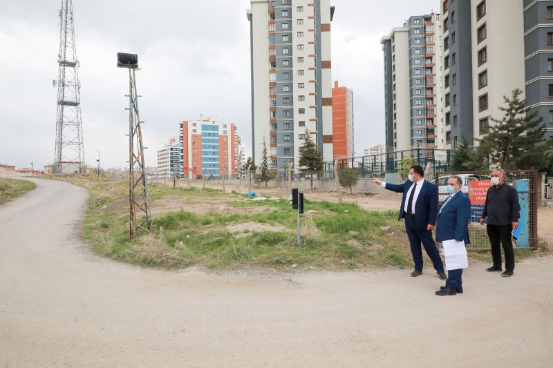 “İğneyle kuyu kazarak ilçemize yeşil alan kazandırıyoruz”
