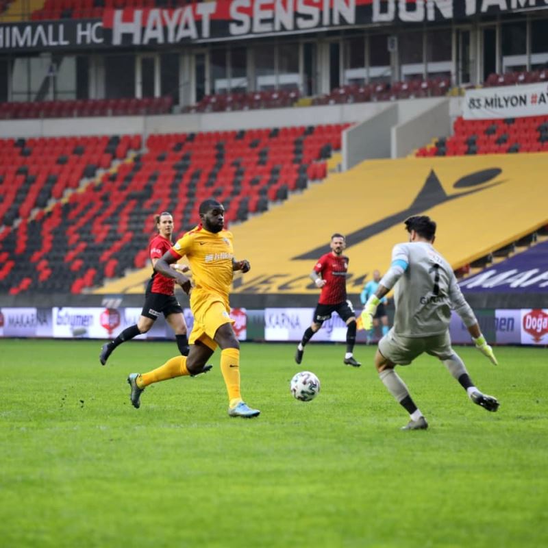 Kayserispor ile Gaziantep 4. randevuda
