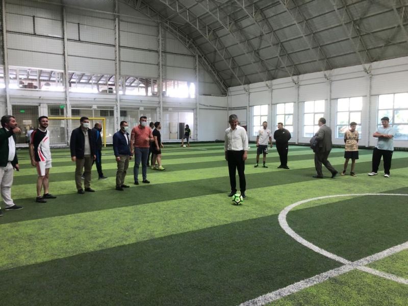 AK Gençlik spor faaliyetlerinin ilk vuruşunu Başkan Çopuroğlu yaptı
