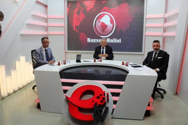 Kayseri Büyükşehir Belediye Başkanı Büyükkılıç:
