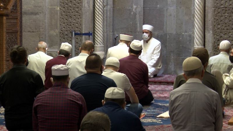 Kayseri’de bayram namazı
