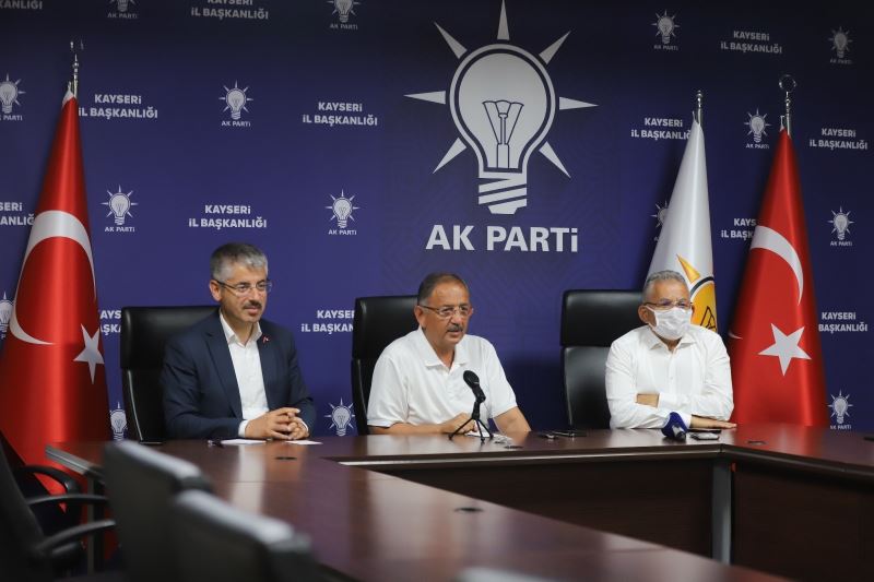 Büyükkılıç, AK Parti Teşkilatı ile bayramlaştı
