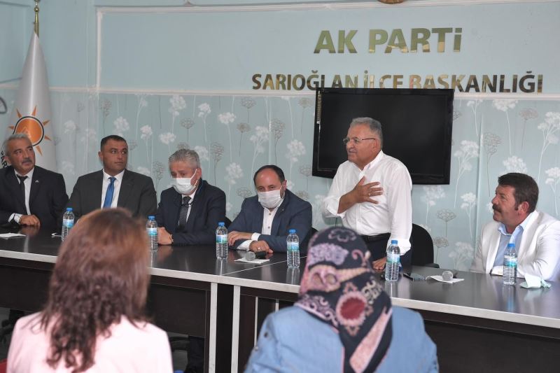 Başkan Büyükkılıç’tan ilçe ilçe bayram ziyareti
