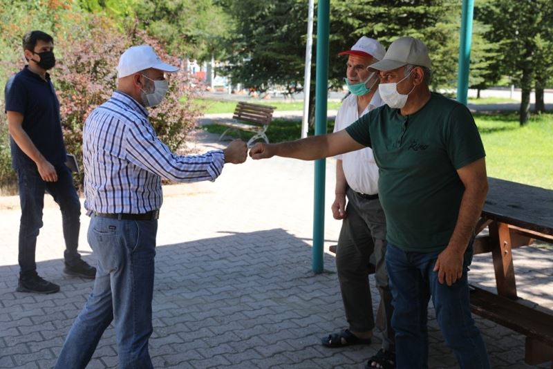 Kocasinan’da gençler ve çocuklar istiyor, Başkan Çolakbayrakdar yapıyor
