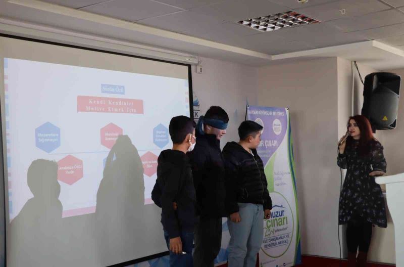 Büyükşehir’den lise öğrencilerine anlamlı ve önemli seminer
