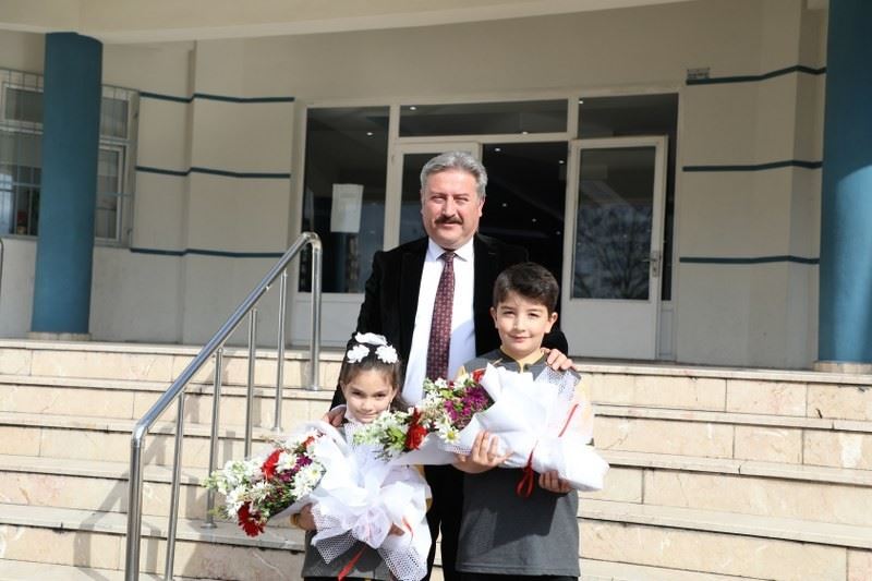 Başkan Dr. Mustafa Palancıoğlu: “İlçemize 14 okul, 8 kütüphane yaptık”
