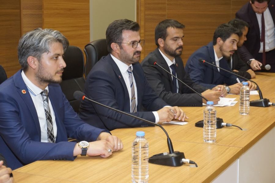 ALGI SERBEST, DOĞRU YASAK