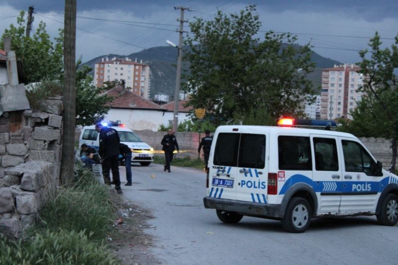 Halı saha maçında kan aktı
