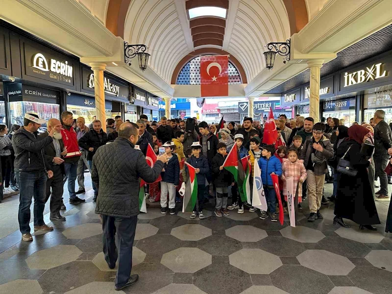 AGD’Lİ öğrenciler Filistin için meydanda
