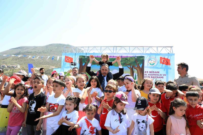 Başkan Yalçın’ın 23 Nisan Mesajı
