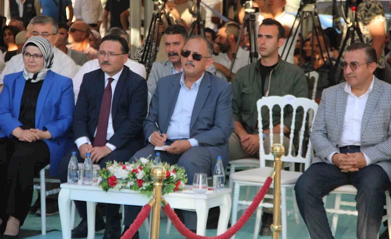Bakan Özhaseki: 