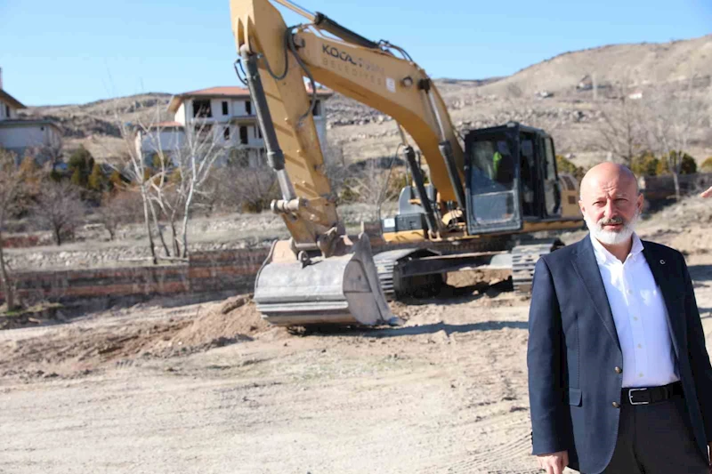 Başkan Çolakbayrakdar: “Kocasinan’ın her bir köşesine en kaliteli hizmeti ulaştırıyoruz”
