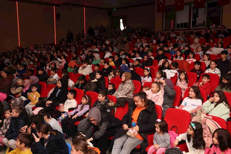 Başkan Özdoğan: “Çocuklarımız için yarıyıl tatilini renklendiriyoruz”
