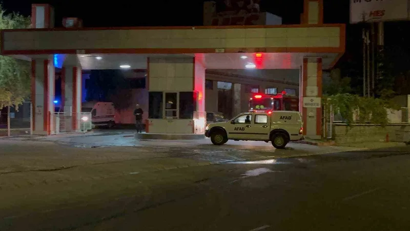 Deterjan fabrikasında kimyasal sızıntı alarmı
