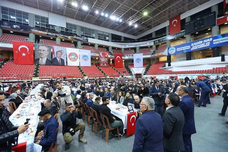 Uçak kazasında şehir olan askerler anıldı
