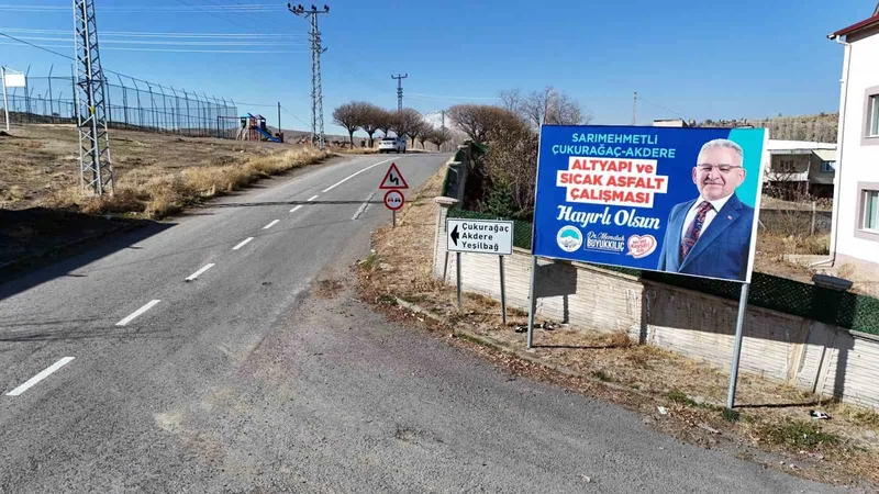 Tomarza’da 3 mahallenin ana yollarının sıcak asfaltı tamamlandı
