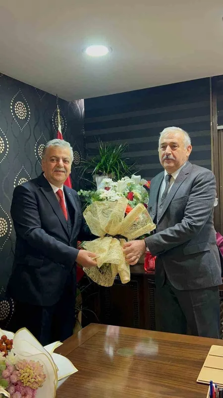 Kayseri Sarraflar ve Kuyumcular Derneği’nde devir teslim töreni gerçekleştirildi
