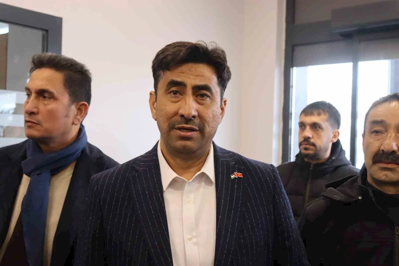 Hizmet-İş Sendikası’nda gergin olağanüstü kurul
