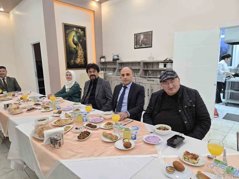 EYSEN üyeleri iftarda buluştu
