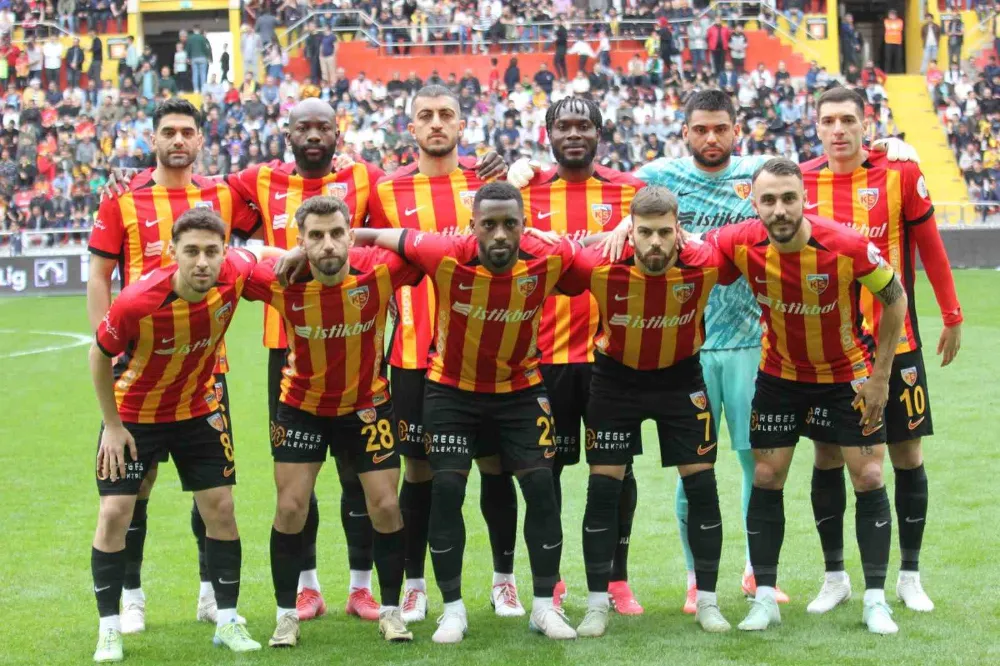 Trendyol Süper Lig: Kayserispor: 2 - Atakaş Hatayspor: 0 (İlk yarı)