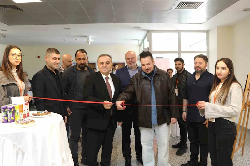 ERÜ’de ’Amfilerden Setlere Yönetmenlik’ paneli düzenlendi
