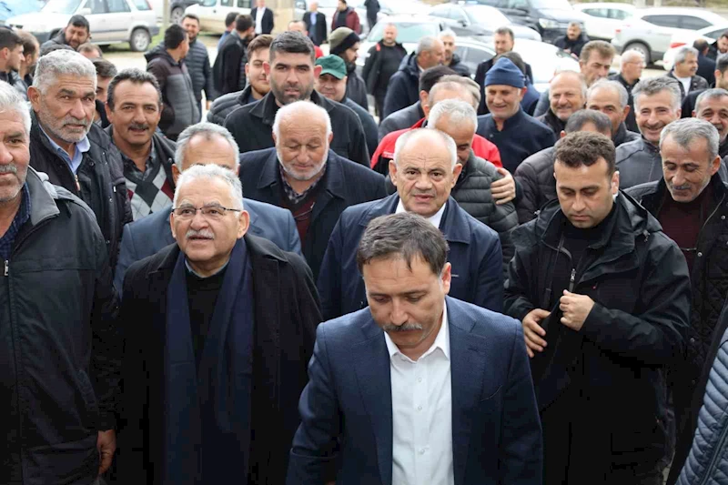 Vali Çiçek, zirai don sonrası Yahyalı’da çiftçilerle buluştu
