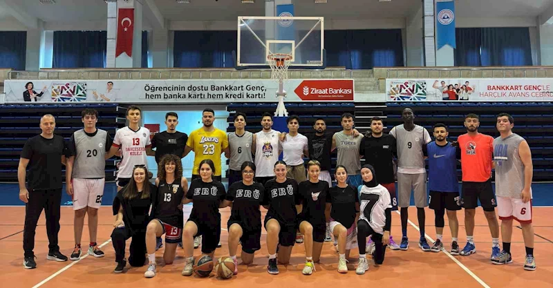 ERÜ SüperLig’e terfi maçlarına hazırlanıyor
