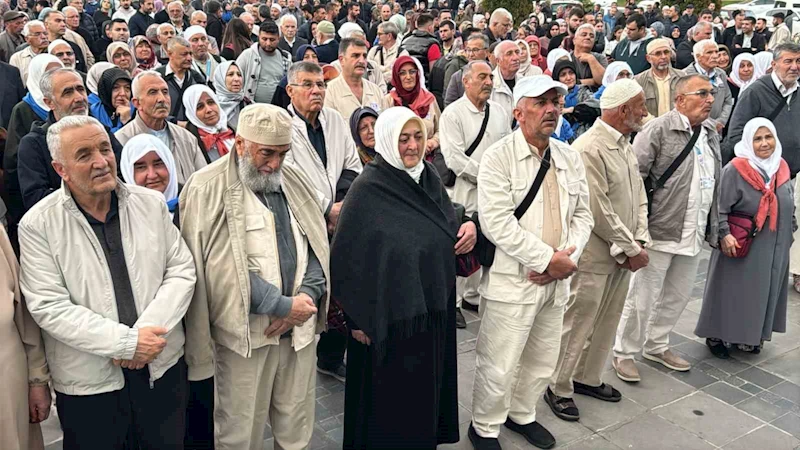Kayseri’de ilk hac kafilesi dualarla uğurlandı
