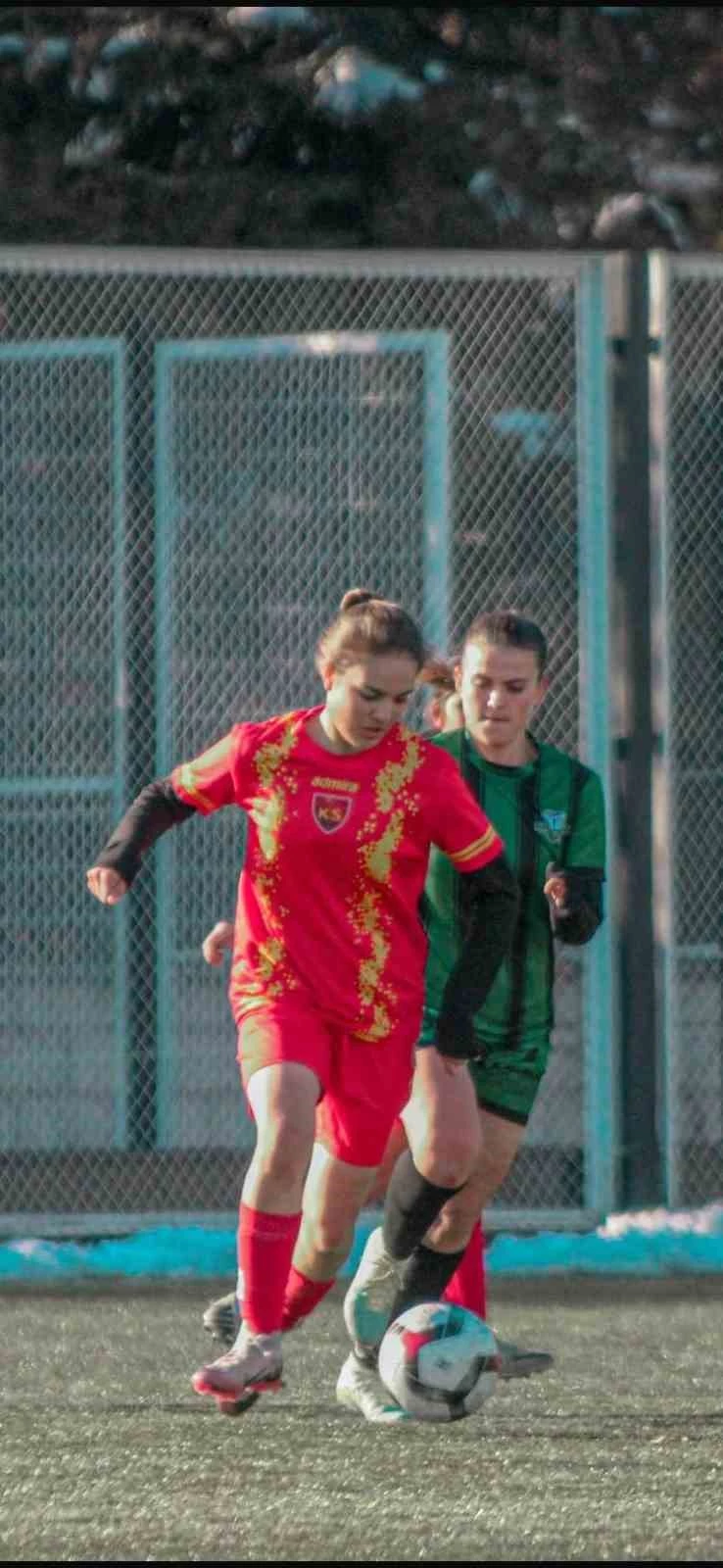 Ayşegül Aydın’a milli davet
