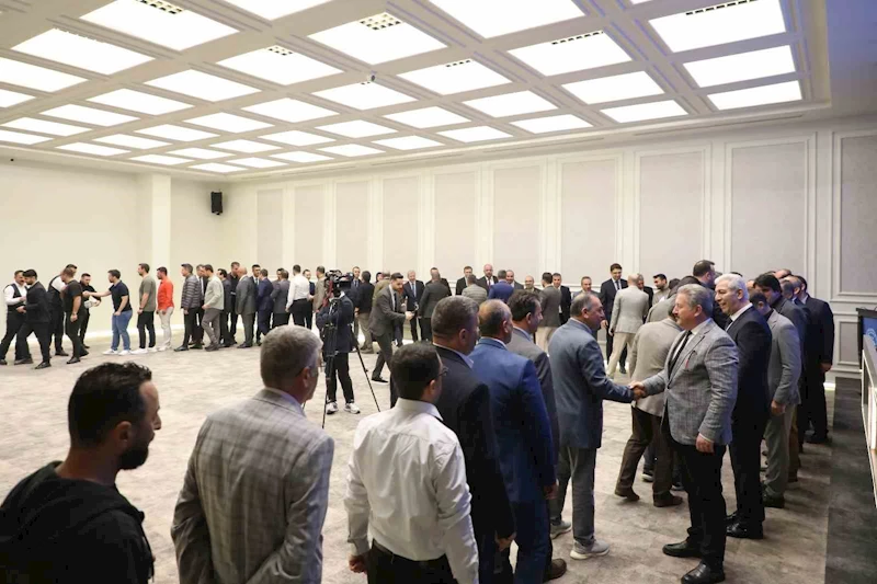 Başkan Palancıoğlu, mesai arkadaşlarıyla bayramlaştı
