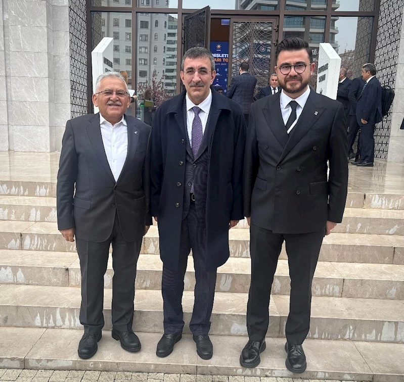 Başkan Büyükkılıç, Cumhurbaşkanı Yardımcısı Yılmaz ile görüştü
