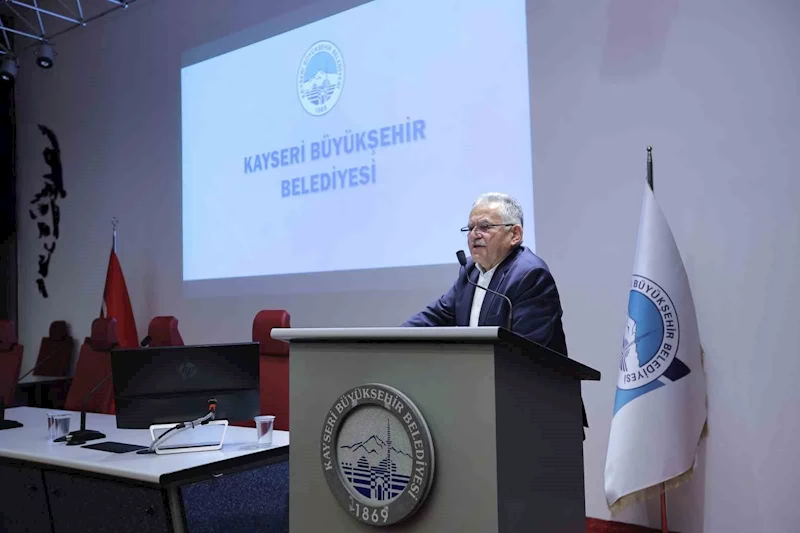 Başkan Büyükkılıç, Kartal Kavşağı Projesi’ni kamuoyuna tanıtıyor
