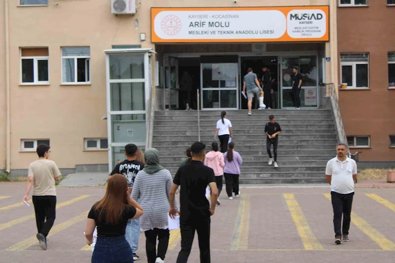 YKS’nin ikinci oturumu başladı
