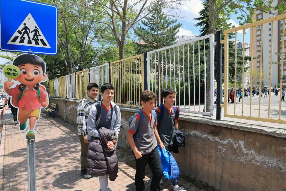 Talas’ta okul geçitleri hem sevimli hem güvenli